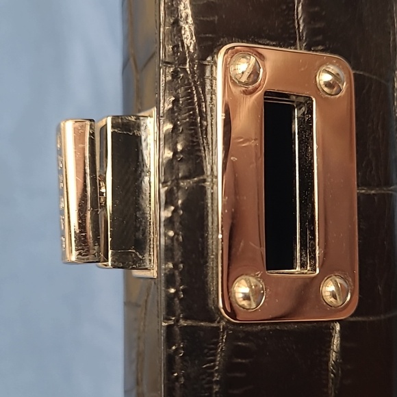 Vegan Leather Vintage Shiny Textured Box Bag - Picture 13 of 13